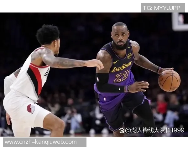 04年湖人队与开拓者队经典对决回顾及赛季精彩瞬间分析
